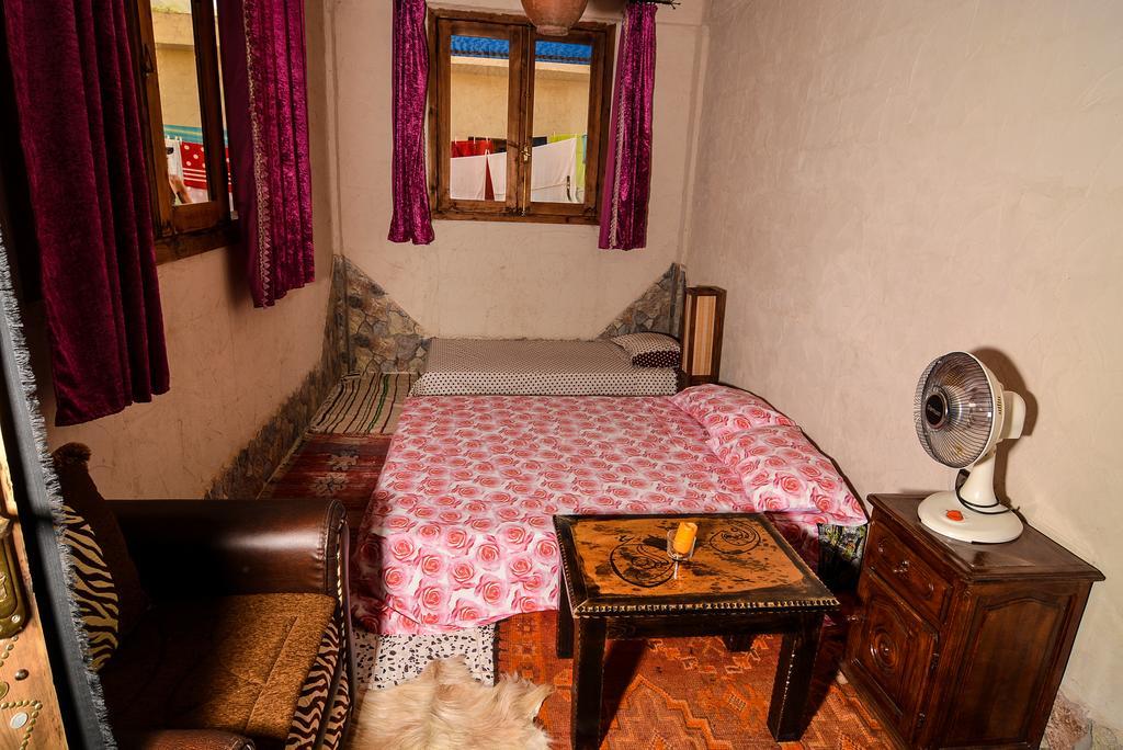 Maison D'Hotes Ait Bou Izryane Timoulilt Exterior photo