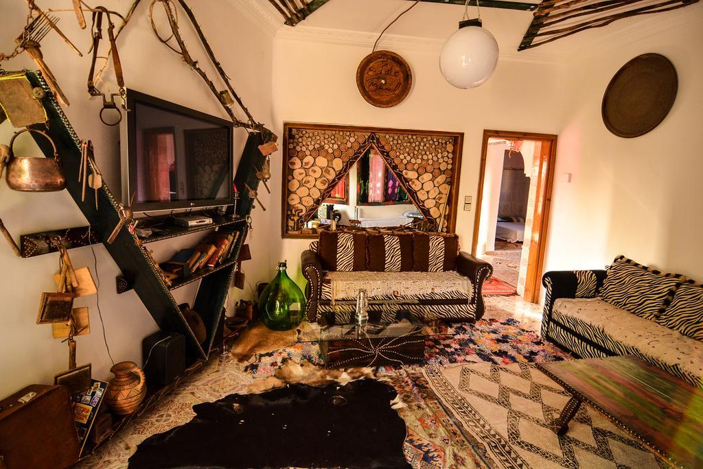 Maison D'Hotes Ait Bou Izryane Timoulilt Exterior photo